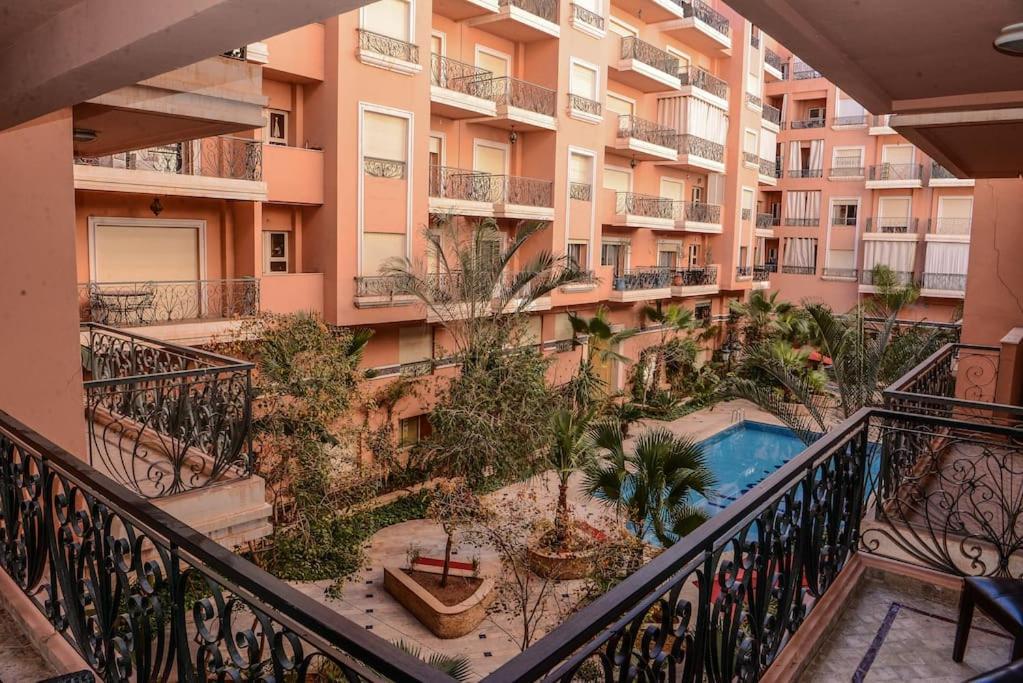 Beautiful, Great Equipped 122 M Holiday Apartment Near Majorelle Garden And Gueliz With Pool Views And A Large Balcony And Terrace مراكش المظهر الخارجي الصورة