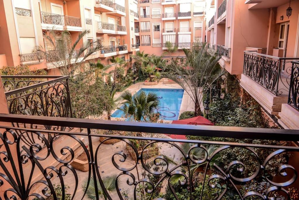 Beautiful, Great Equipped 122 M Holiday Apartment Near Majorelle Garden And Gueliz With Pool Views And A Large Balcony And Terrace مراكش المظهر الخارجي الصورة