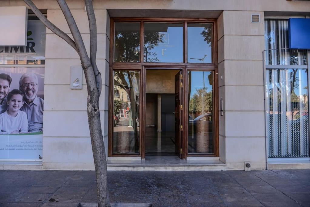 Beautiful, Great Equipped 122 M Holiday Apartment Near Majorelle Garden And Gueliz With Pool Views And A Large Balcony And Terrace مراكش المظهر الخارجي الصورة